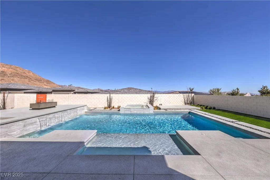 10048 Copper Edge, Las Vegas, NV 89148