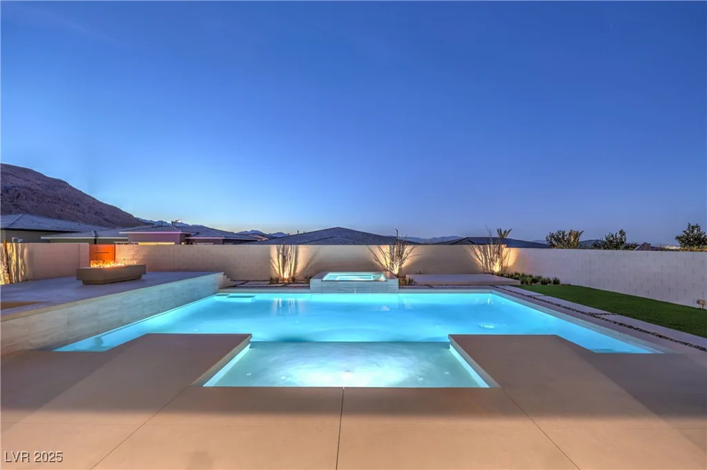10048 Copper Edge, Las Vegas, NV 89148