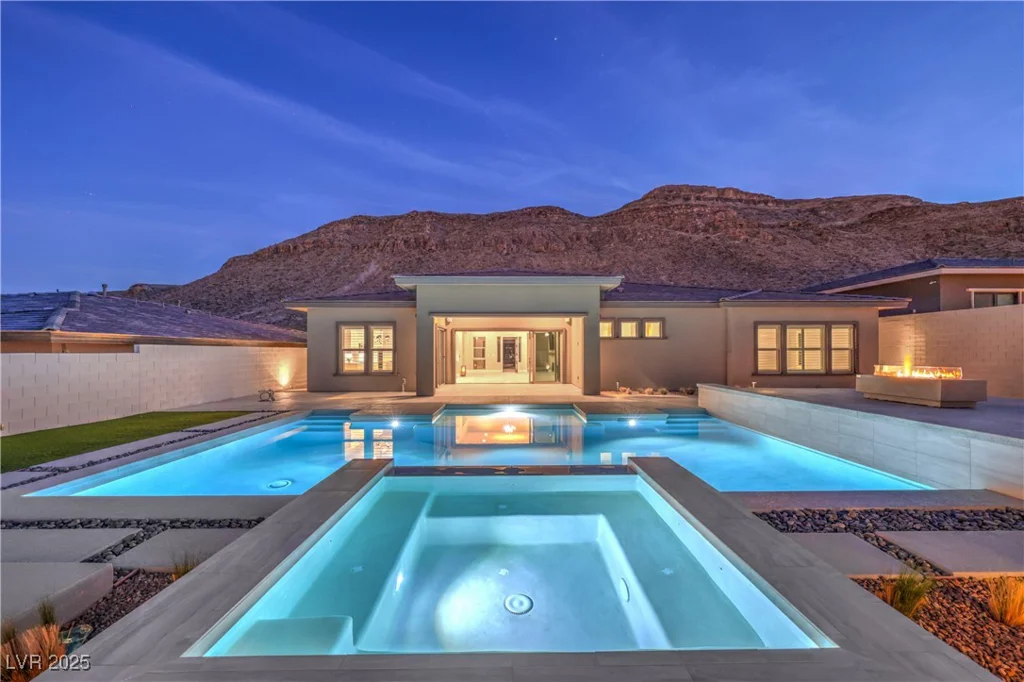 10048 Copper Edge, Las Vegas, NV 89148