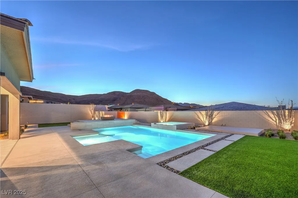 10048 Copper Edge, Las Vegas, NV 89148