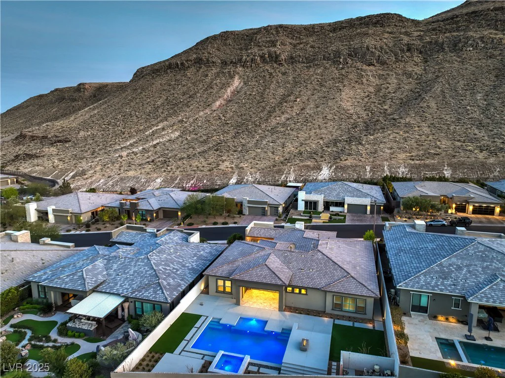 10048 Copper Edge, Las Vegas, NV 89148