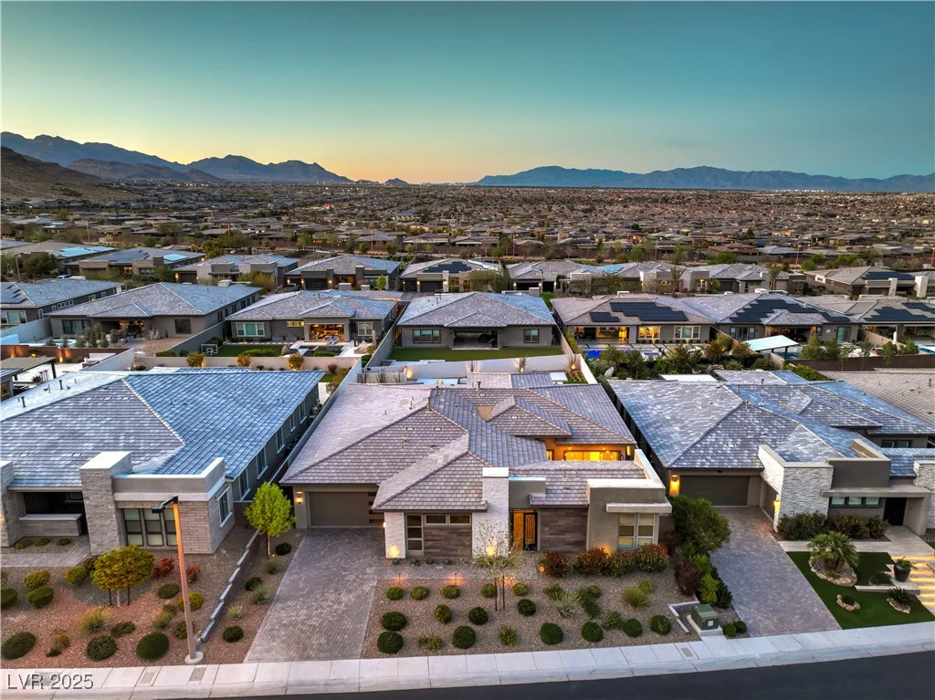 10048 Copper Edge, Las Vegas, NV 89148