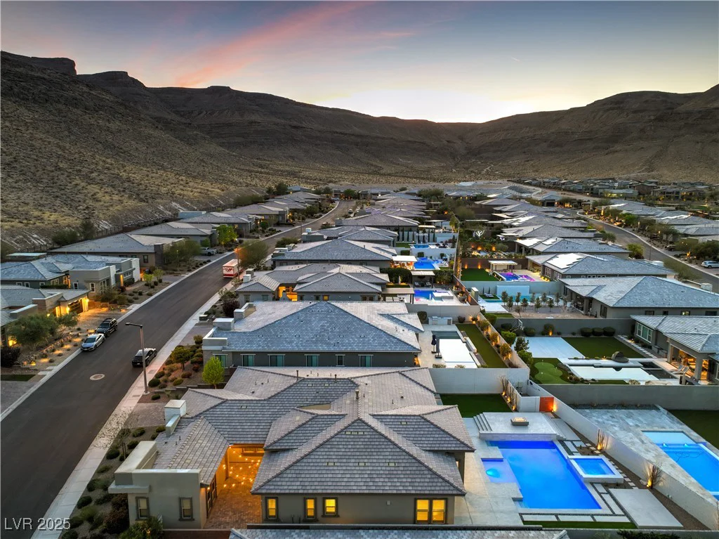 10048 Copper Edge, Las Vegas, NV 89148