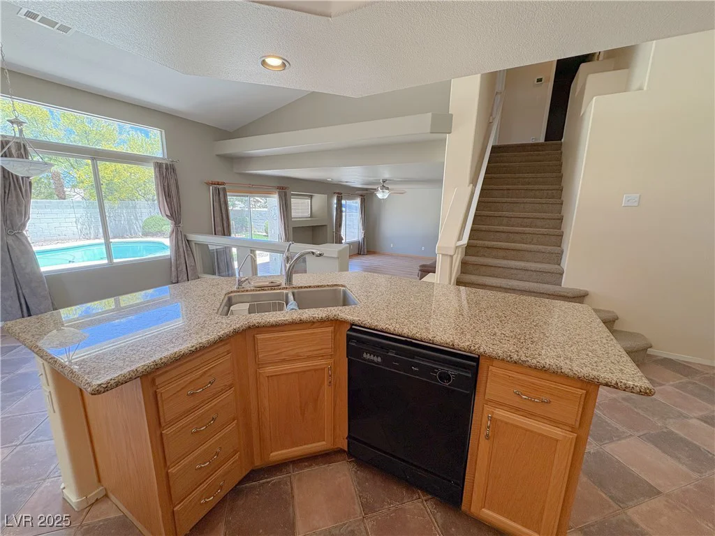 1564 Silver Knoll, Las Vegas, NV 89123