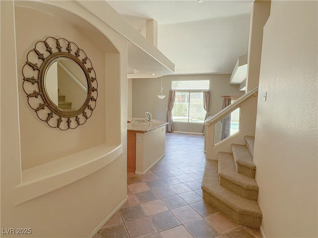 1564 Silver Knoll, Las Vegas, NV 89123