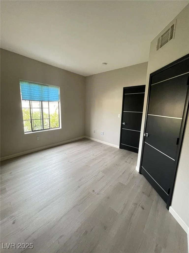 2151 Hussium Hills, Las Vegas, NV 89108