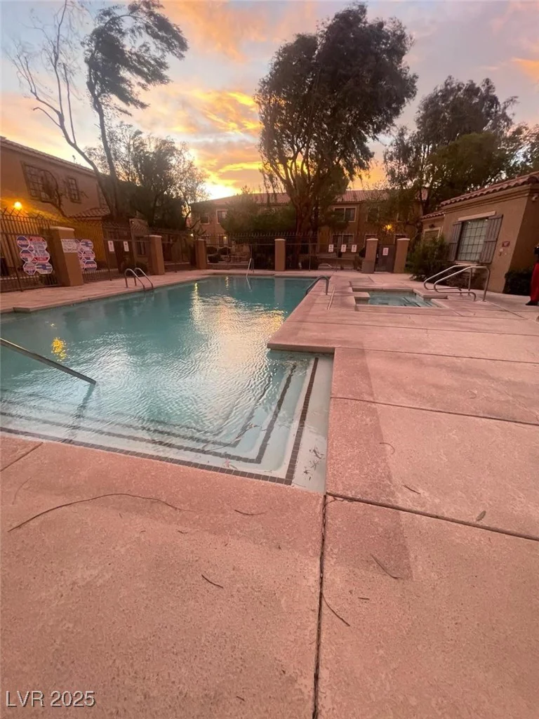 2151 Hussium Hills, Las Vegas, NV 89108