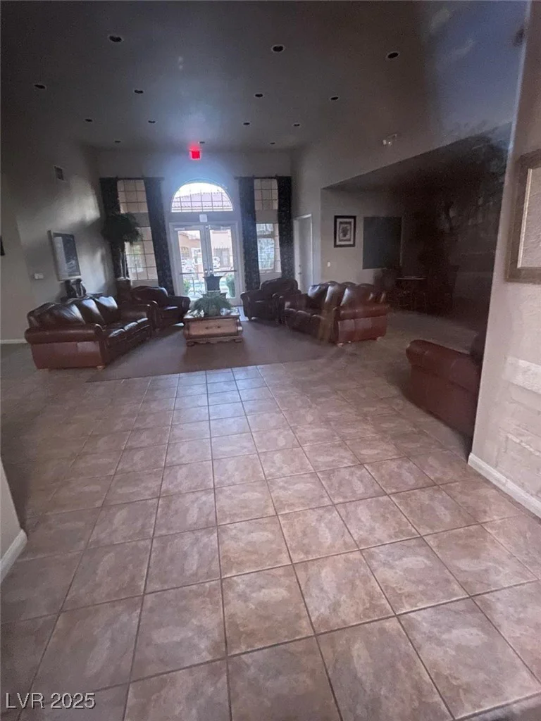 2151 Hussium Hills, Las Vegas, NV 89108