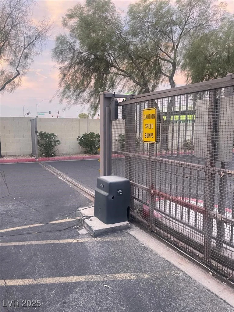 2151 Hussium Hills, Las Vegas, NV 89108