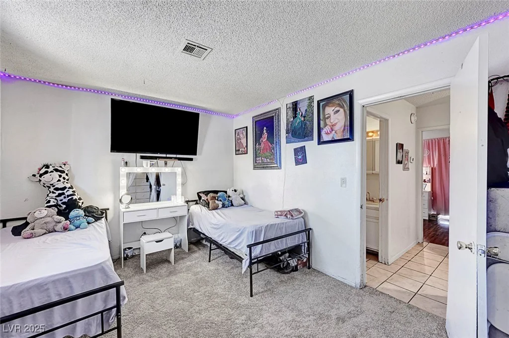 4835 Nevada, Las Vegas, NV 89104