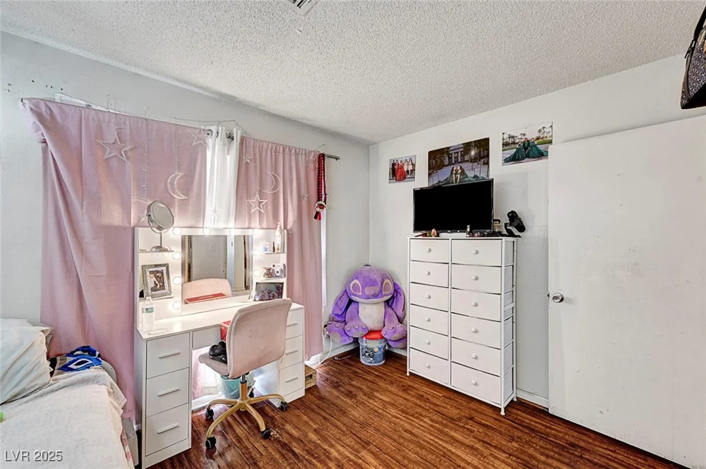 4835 Nevada, Las Vegas, NV 89104