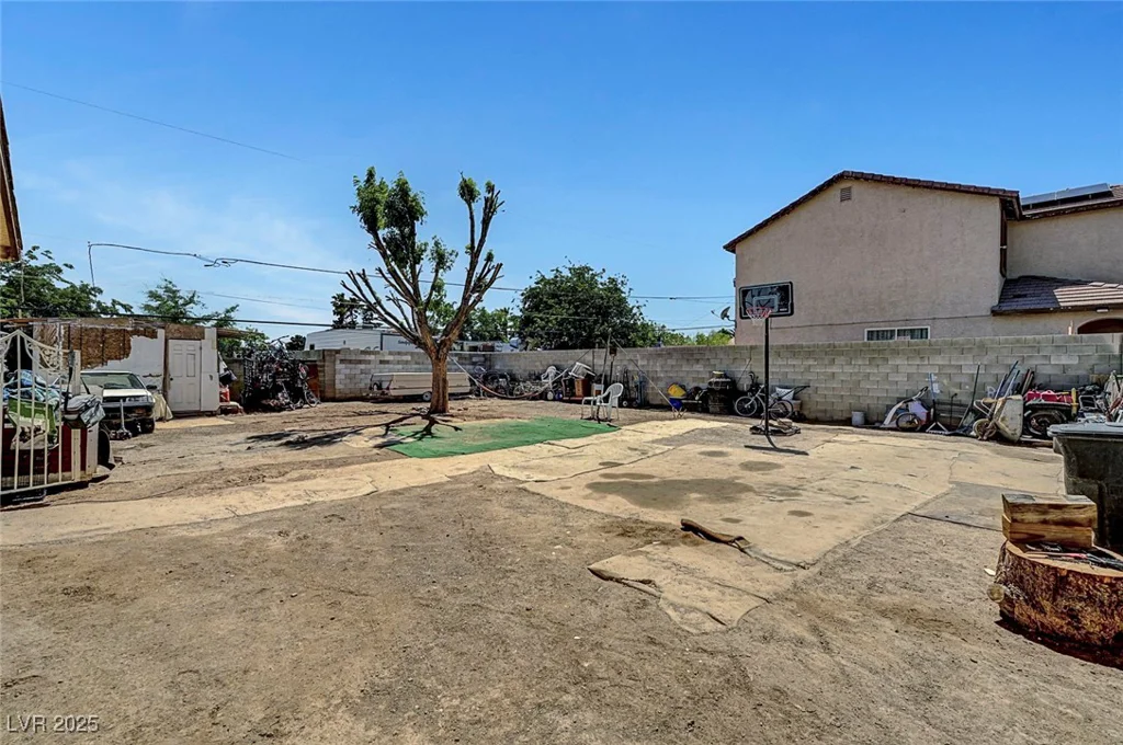 4835 Nevada, Las Vegas, NV 89104