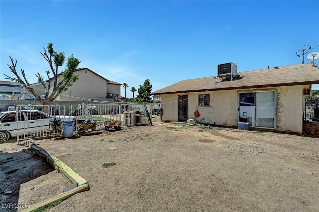 4835 Nevada, Las Vegas, NV 89104