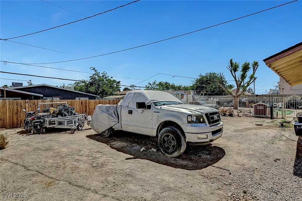 4835 Nevada, Las Vegas, NV 89104