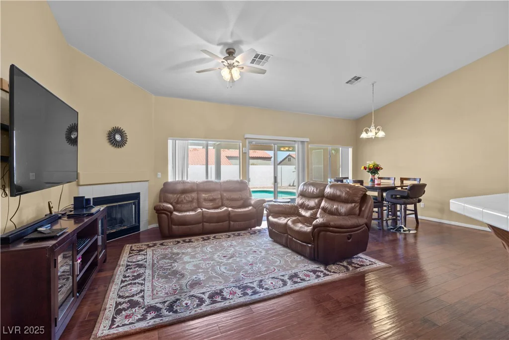 608 Blooming View, North Las Vegas, NV 89032