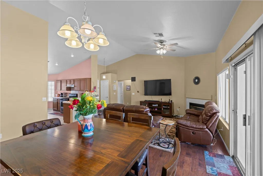 608 Blooming View, North Las Vegas, NV 89032