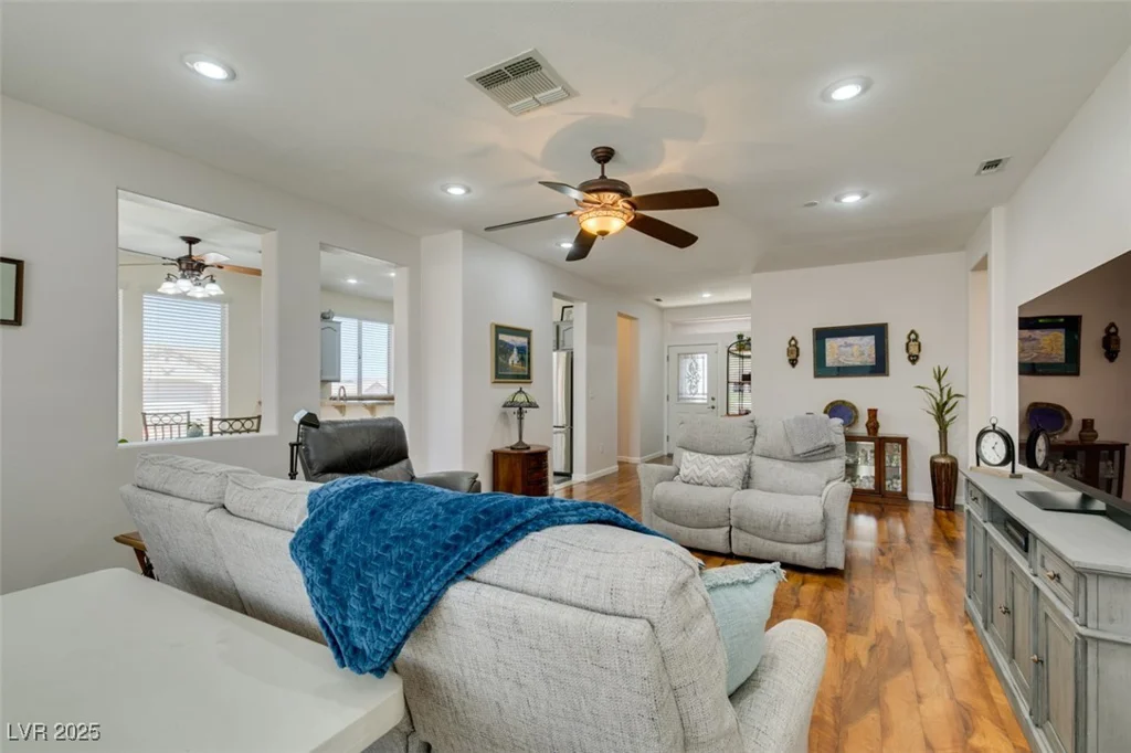 2114 High Mesa, Henderson, NV 89012