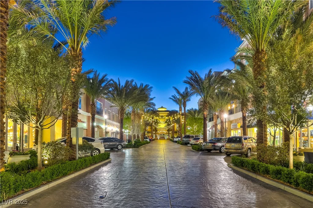 2185 High Mesa, Henderson, NV 89012