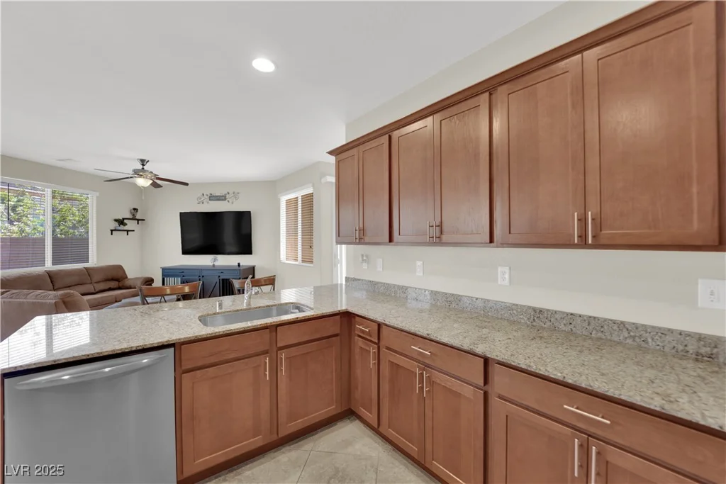 6626 Seahorse Reef, Las Vegas, NV 89149