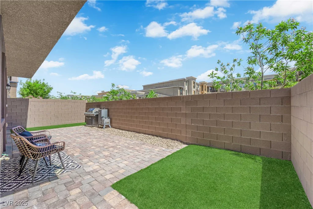 6626 Seahorse Reef, Las Vegas, NV 89149