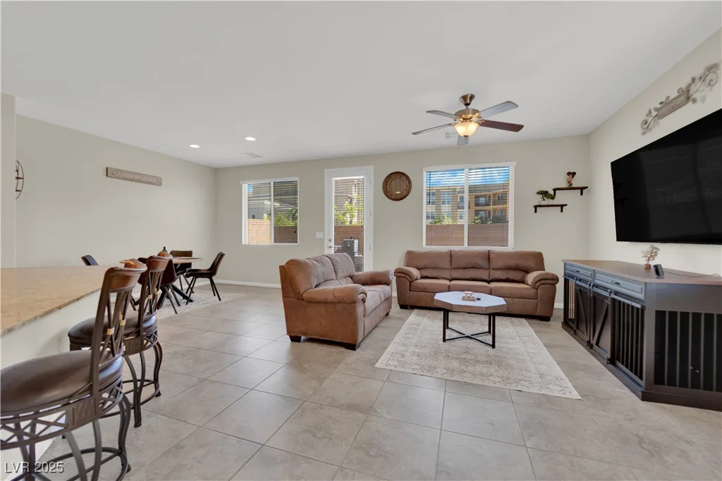 6626 Seahorse Reef, Las Vegas, NV 89149
