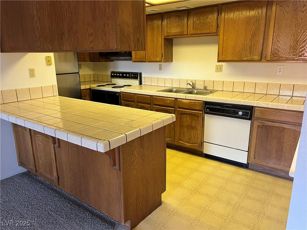 4121 Gannet, Las Vegas, NV 89103