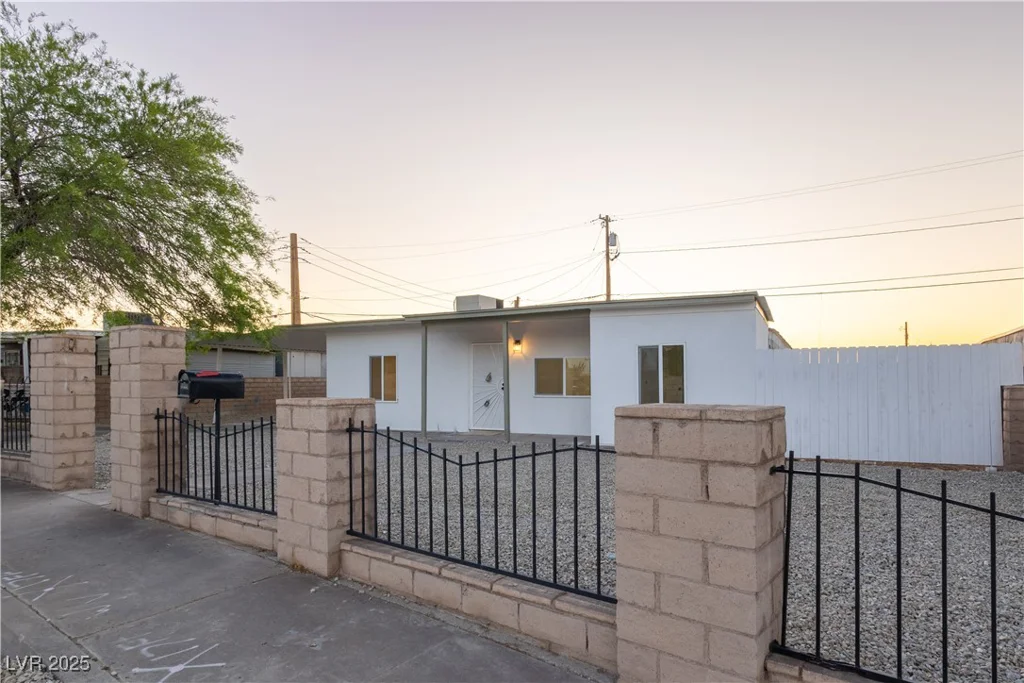 54 Texas, Henderson, NV 89015