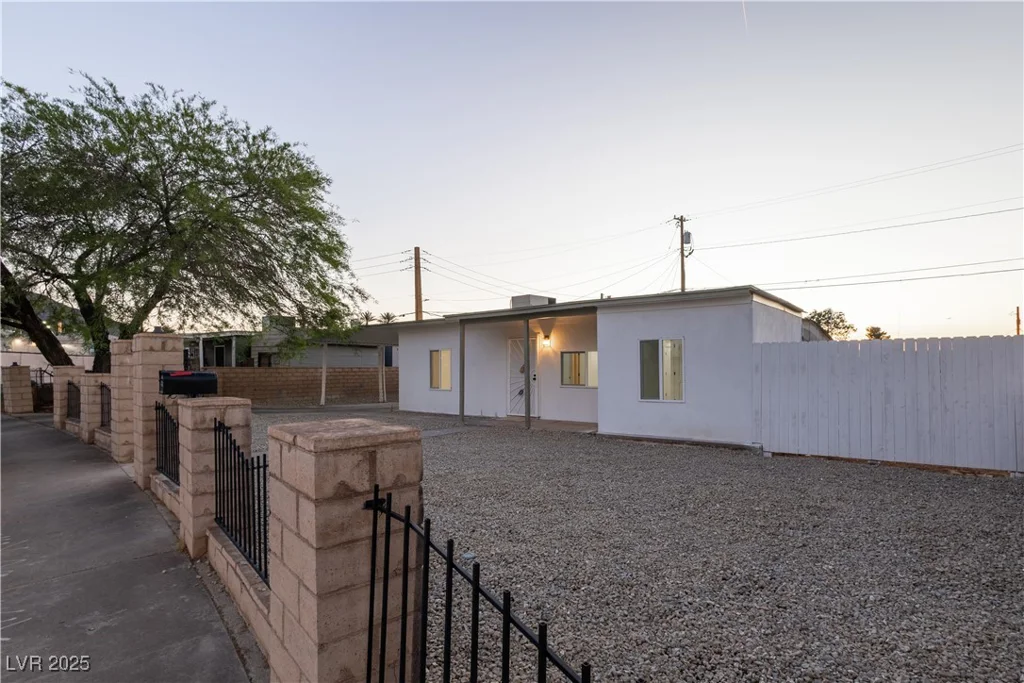 54 Texas, Henderson, NV 89015
