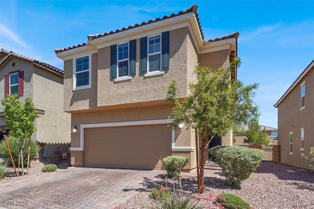 9198 Harbin, Las Vegas, NV 89148