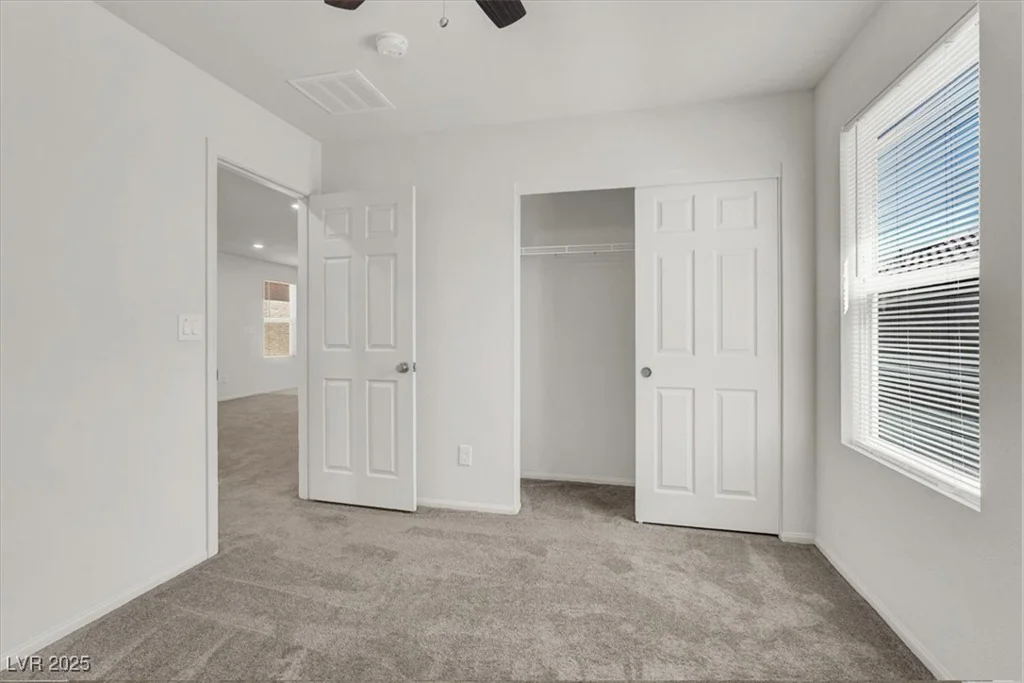 9198 Harbin, Las Vegas, NV 89148