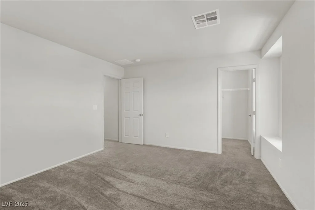 9198 Harbin, Las Vegas, NV 89148