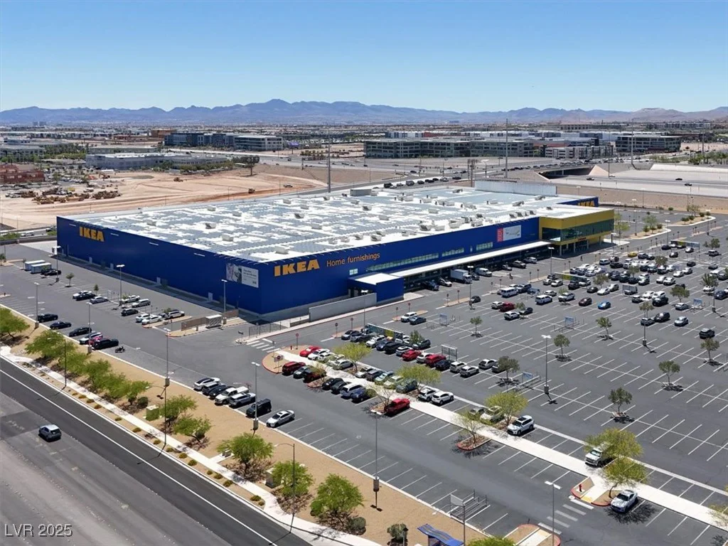 9198 Harbin, Las Vegas, NV 89148