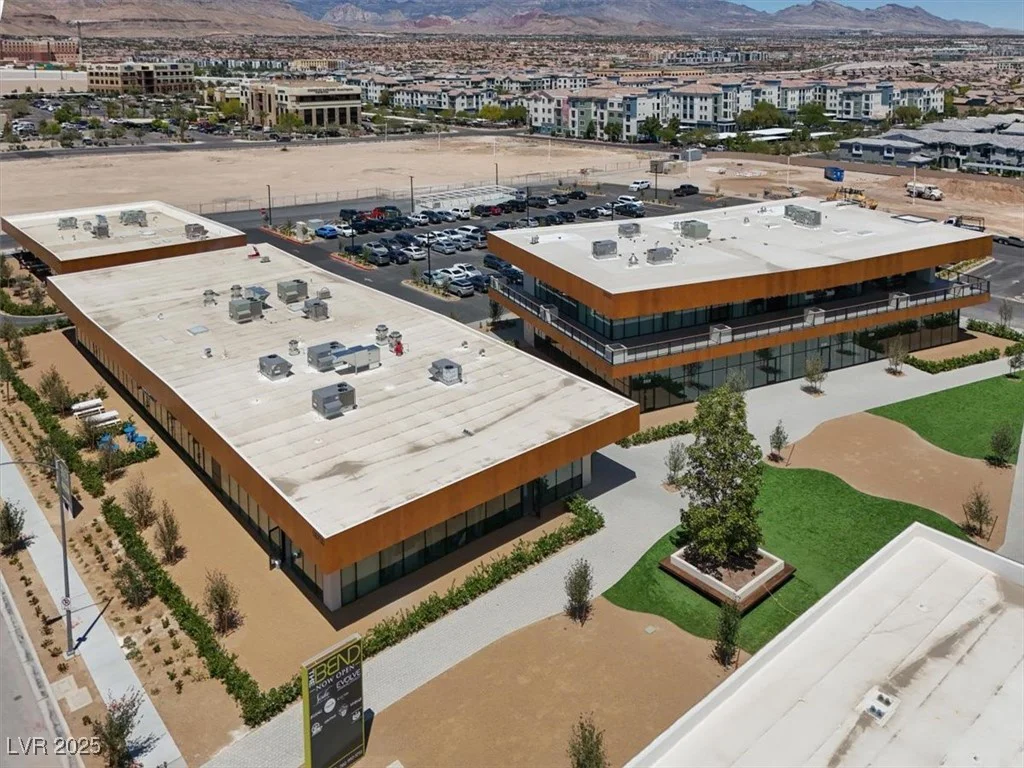 9198 Harbin, Las Vegas, NV 89148