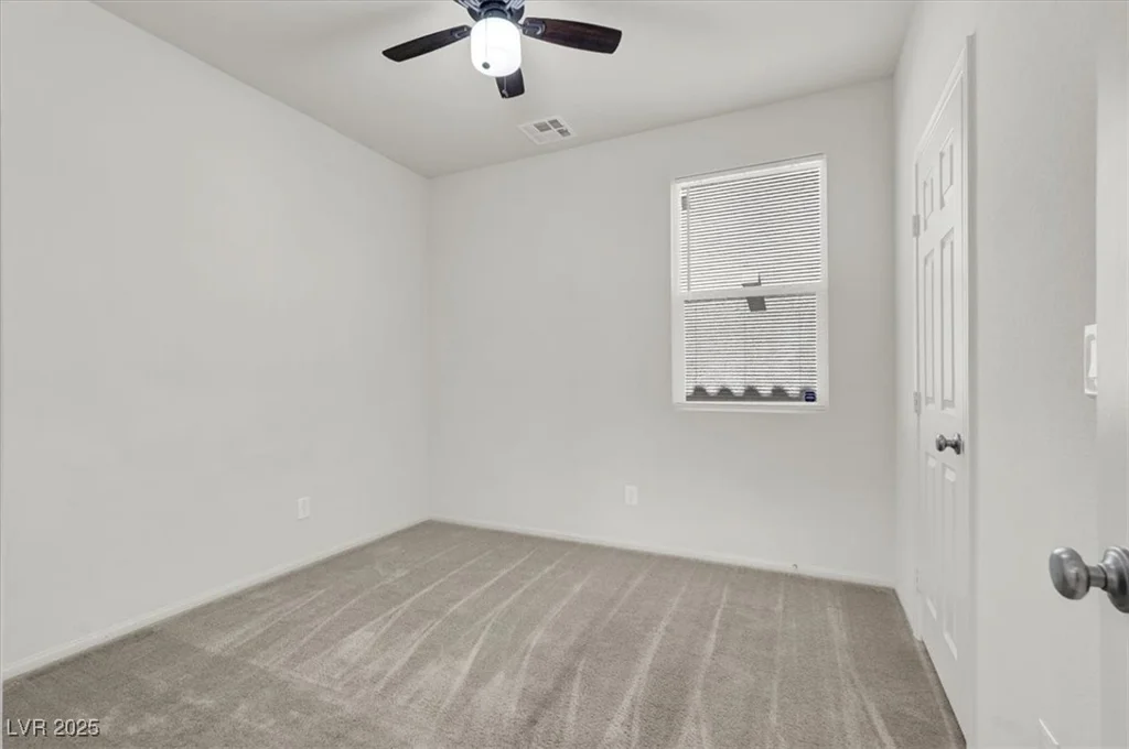 9198 Harbin, Las Vegas, NV 89148
