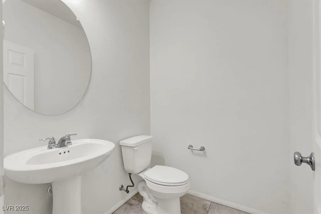 9198 Harbin, Las Vegas, NV 89148