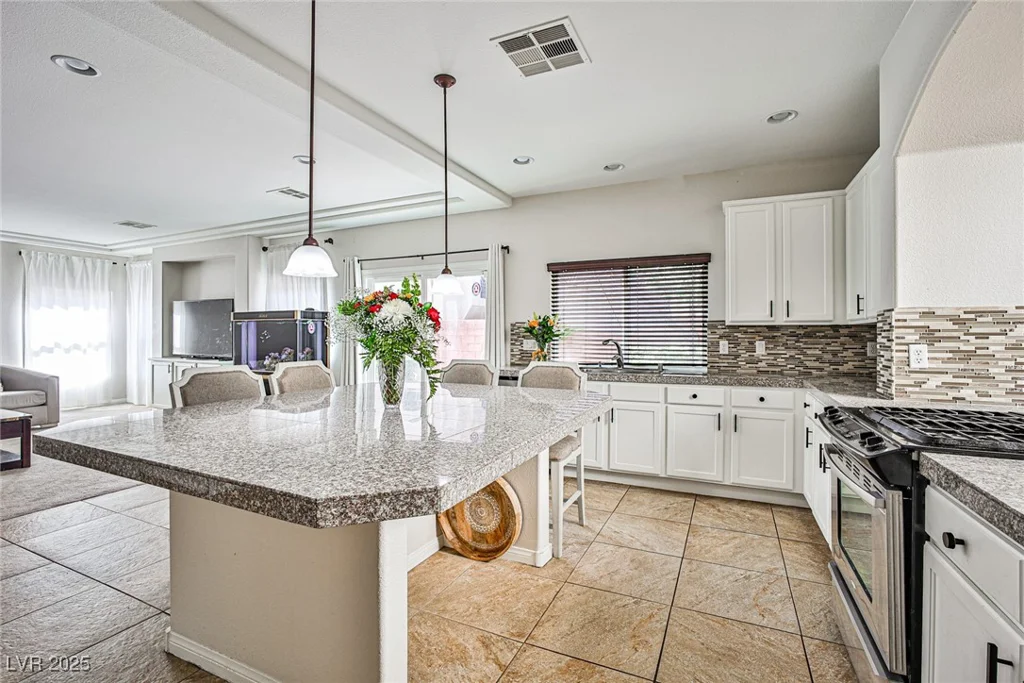 6409 Shawnee Springs, Las Vegas, NV 89139
