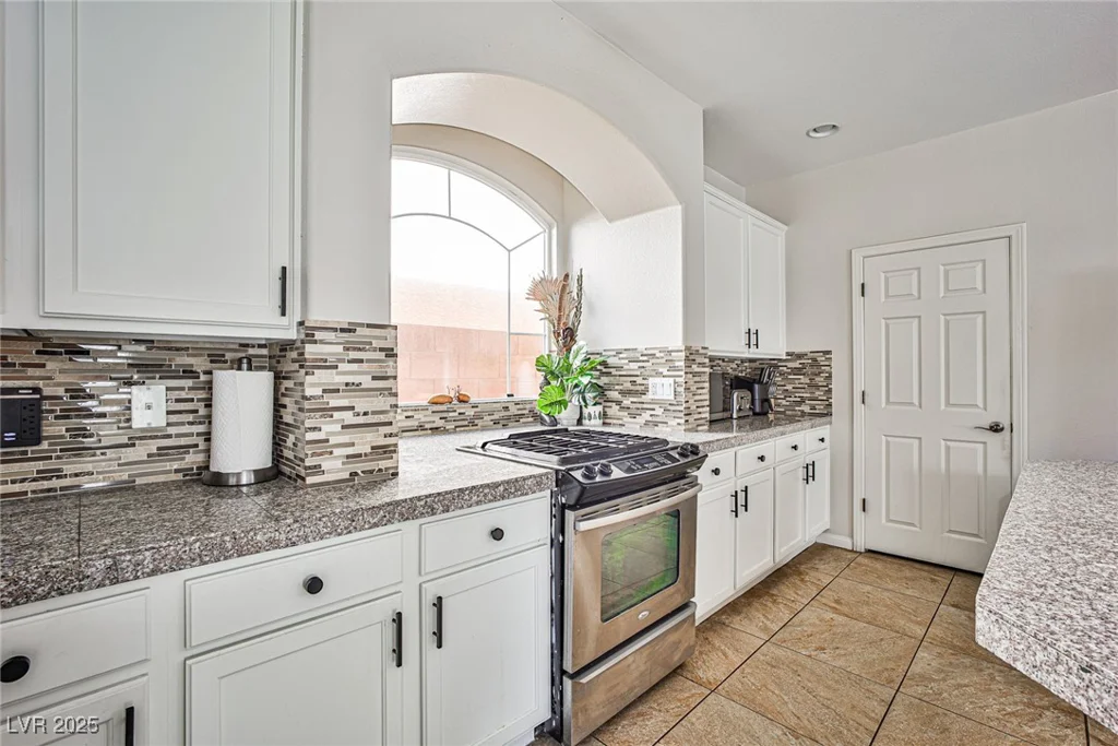 6409 Shawnee Springs, Las Vegas, NV 89139
