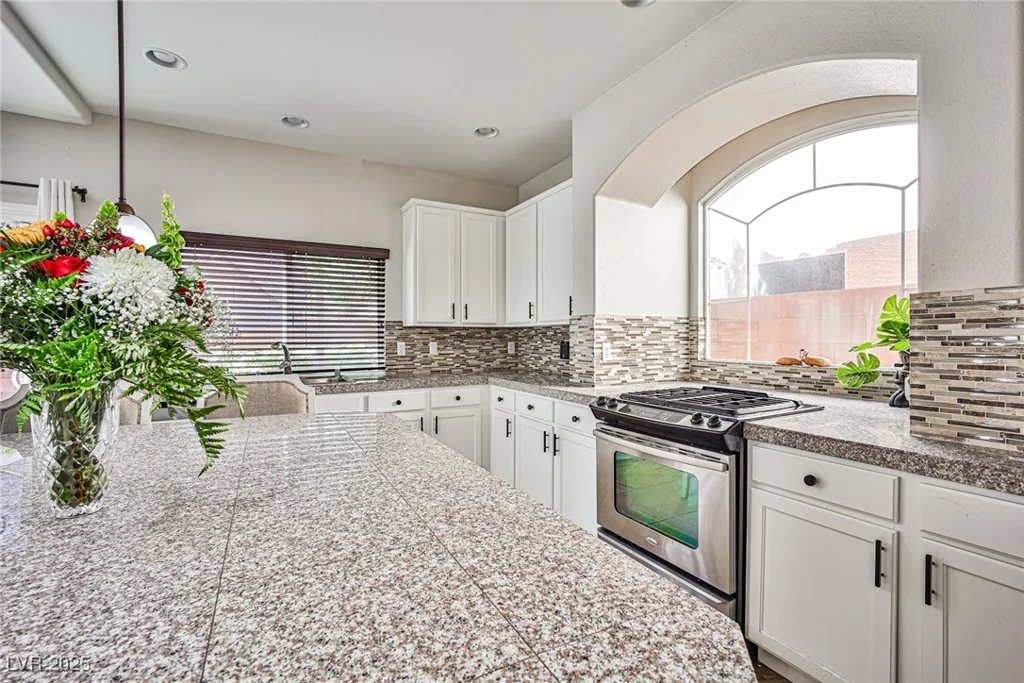 6409 Shawnee Springs, Las Vegas, NV 89139
