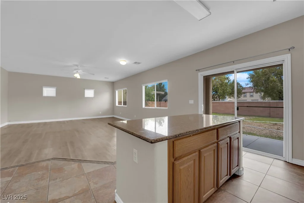 125 Sharp Edge, North Las Vegas, NV 89031