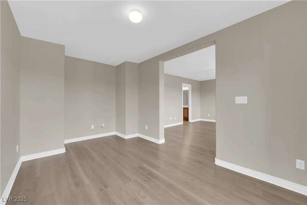 125 Sharp Edge, North Las Vegas, NV 89031