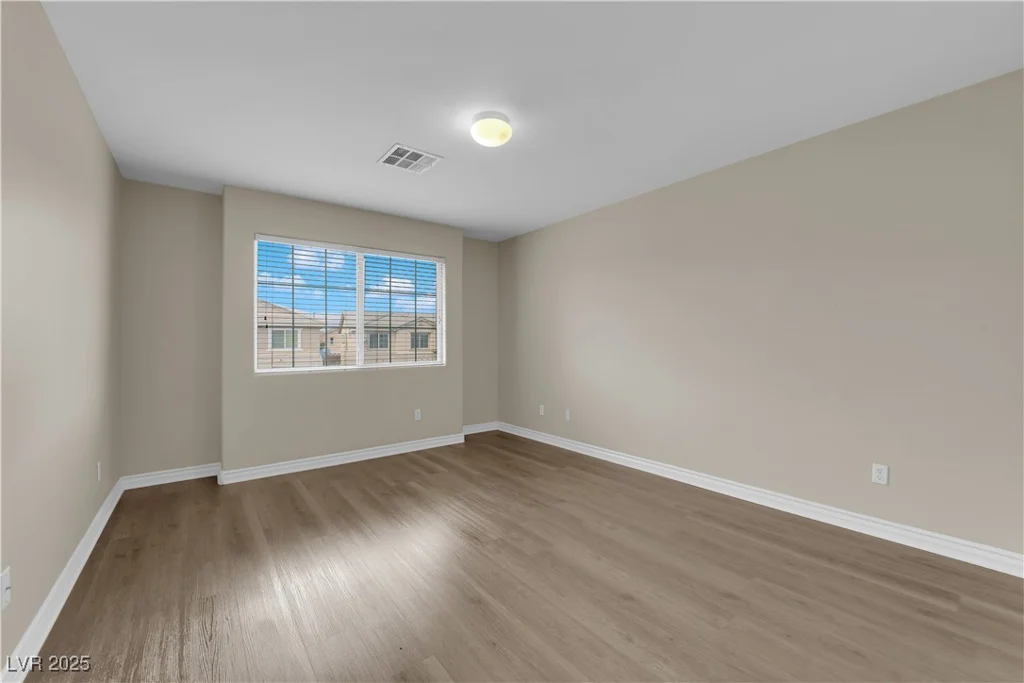 125 Sharp Edge, North Las Vegas, NV 89031