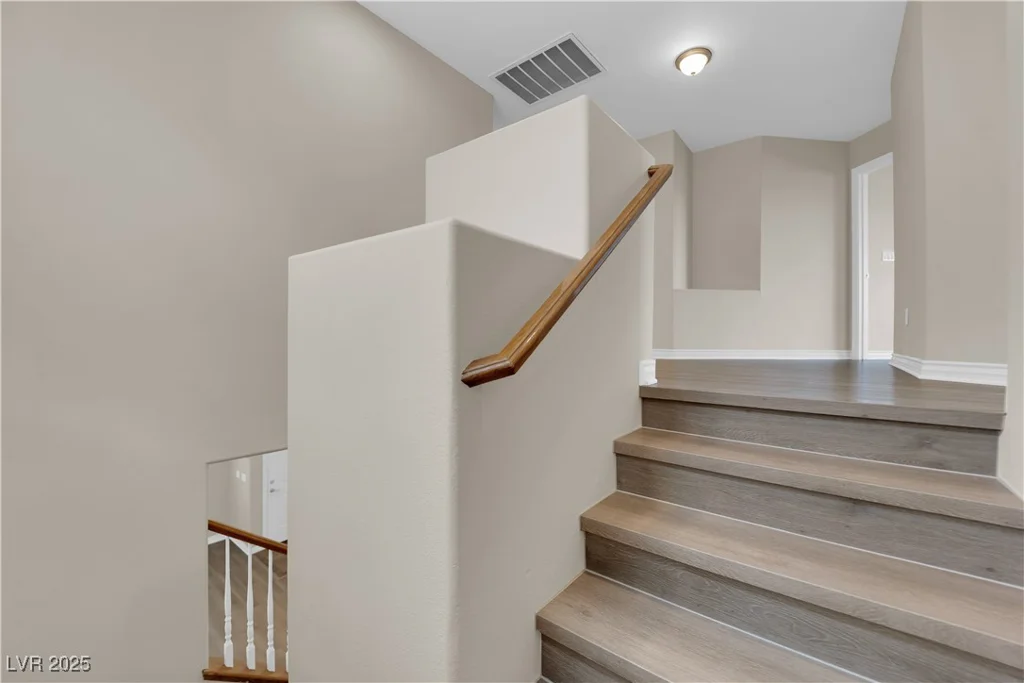 125 Sharp Edge, North Las Vegas, NV 89031