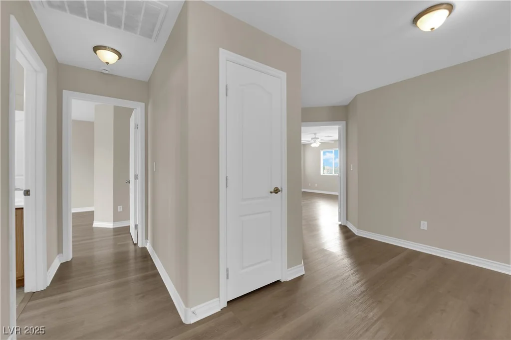 125 Sharp Edge, North Las Vegas, NV 89031