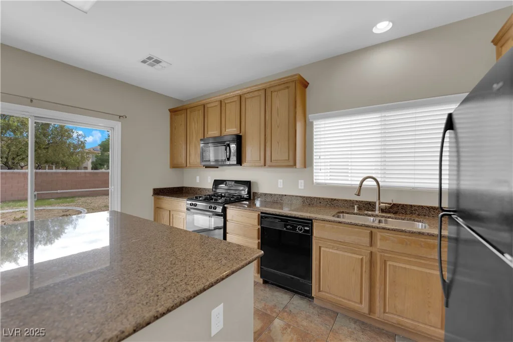 125 Sharp Edge, North Las Vegas, NV 89031