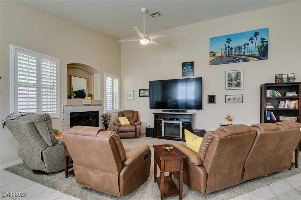 2543 Farmington, Las Vegas, NV 89120