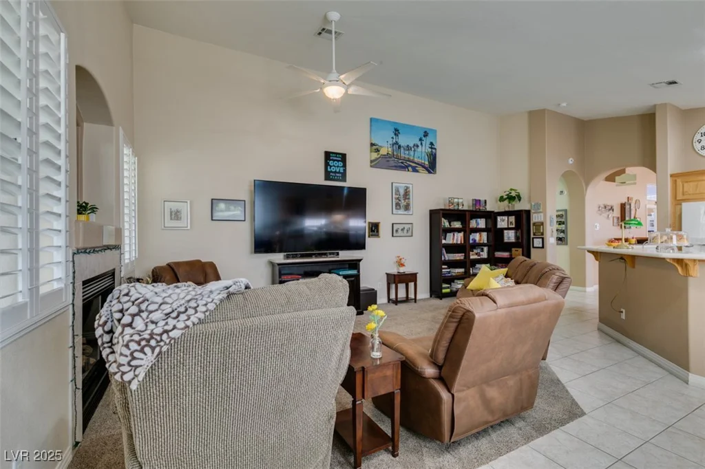 2543 Farmington, Las Vegas, NV 89120