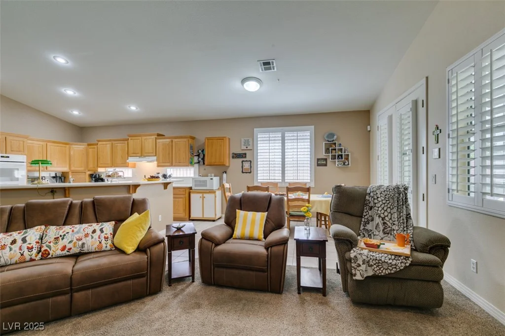 2543 Farmington, Las Vegas, NV 89120