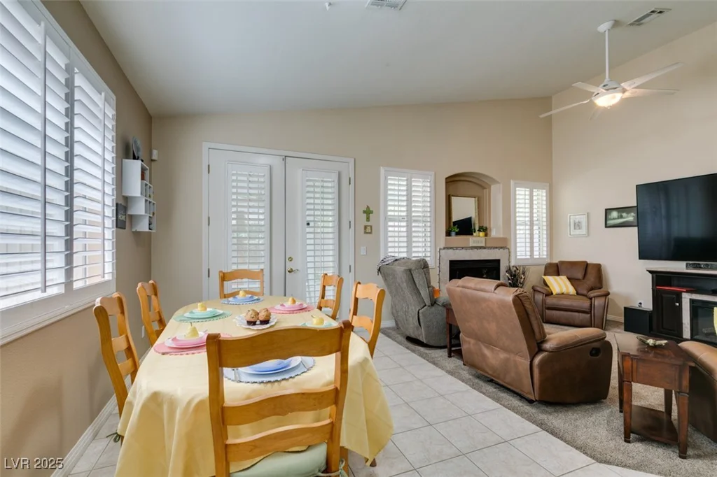 2543 Farmington, Las Vegas, NV 89120