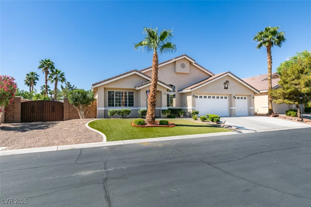2543 Farmington, Las Vegas, NV 89120