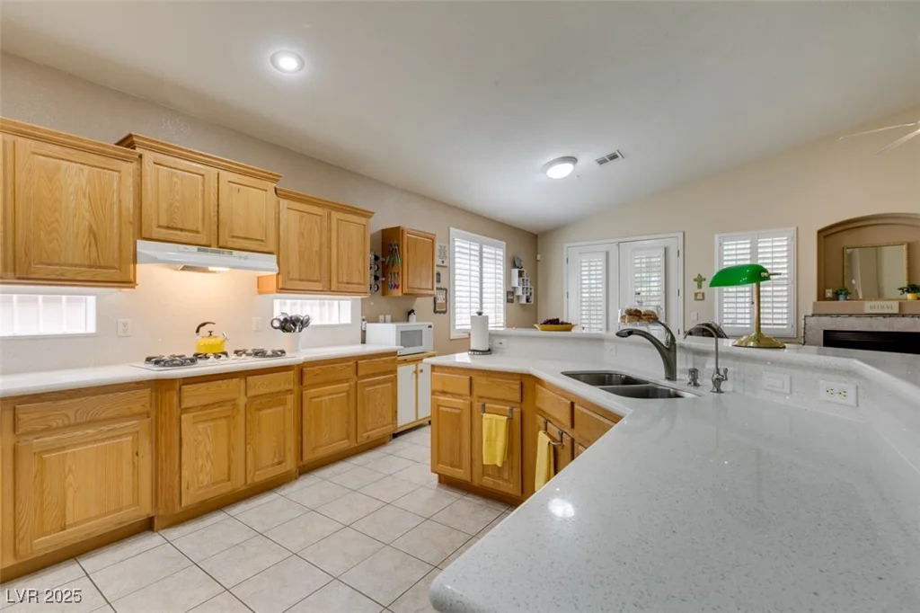 2543 Farmington, Las Vegas, NV 89120